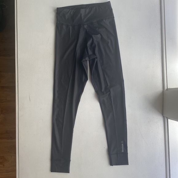 Black Reebok leggings- Size XS - Picture 3 of 7